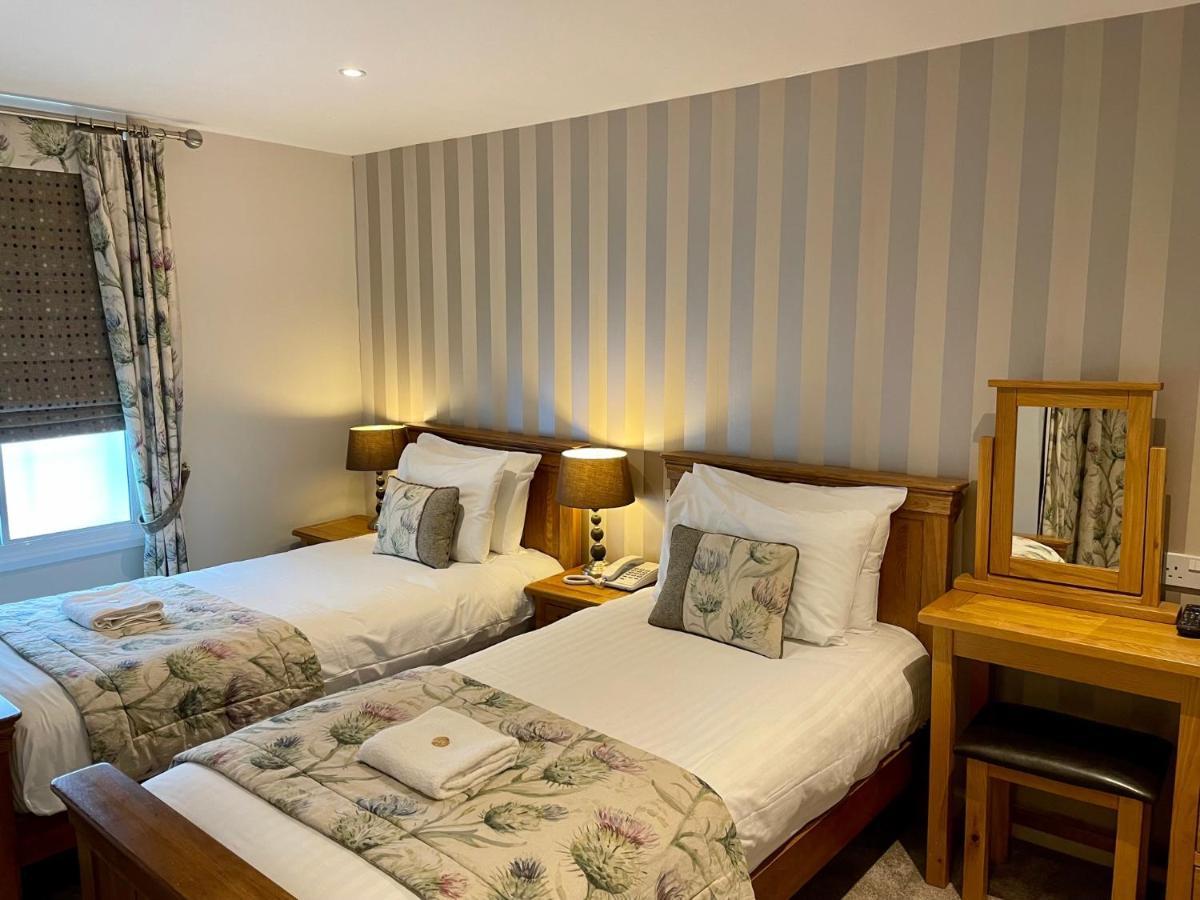 Glen Clova Hotel & Luxury Lodges Millton of Clova Exterior photo