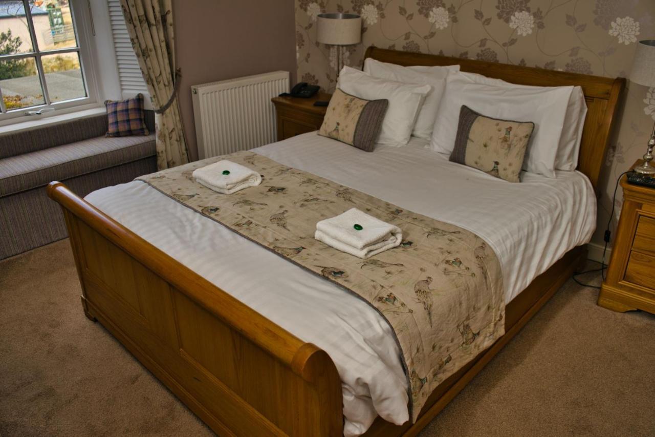 Glen Clova Hotel & Luxury Lodges Millton of Clova Exterior photo
